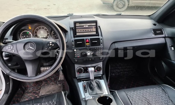 Acheter Occasion Voiture Mercedes-Benz C–Class Blanc à Lagos, État de Lagos Acheter Occasion Voiture Mercedes-Benz C–Class Blanc à Lagos, État de Lagos