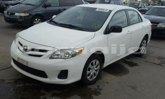 Buy Used Toyota Corolla White Car in Lagos in Lagos State Buy Used Toyota Corolla White Car in Lagos in Lagos State