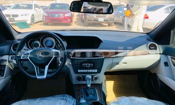 Acheter Import Voiture Mercedes-Benz C250 coupe Autre à Abuja, État de Lagos Acheter Import Voiture Mercedes-Benz C250 coupe Autre à Abuja, État de Lagos