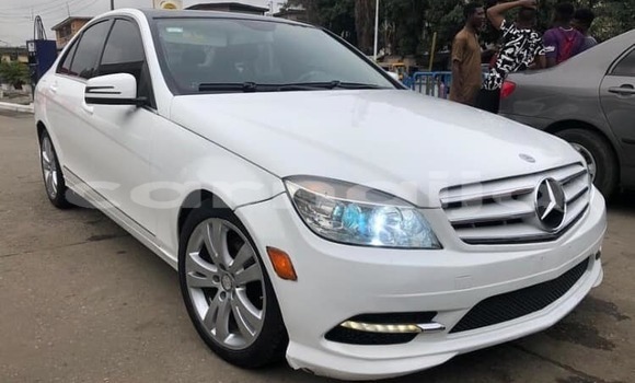 Acheter Occasion Voiture Mercedes-Benz C–Class Blanc à Lagos, État de Lagos Acheter Occasion Voiture Mercedes-Benz C–Class Blanc à Lagos, État de Lagos