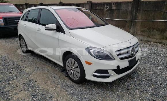 Buy New Mercedes-Benz B-klasse White Car in Badagry in Lagos State Buy New Mercedes-Benz B-klasse White Car in Badagry in Lagos State