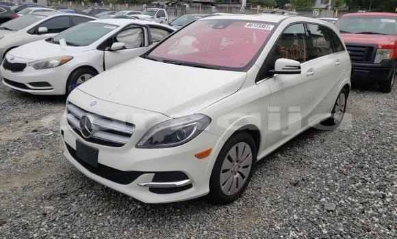 Buy New Mercedes-Benz B-klasse White Car in Badagry in Lagos State Buy New Mercedes-Benz B-klasse White Car in Badagry in Lagos State