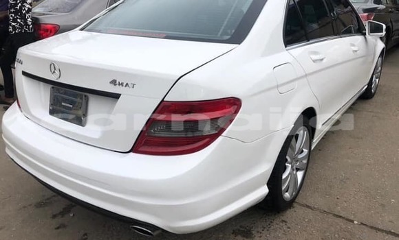 Acheter Occasion Voiture Mercedes-Benz C–Class Blanc à Lagos, État de Lagos Acheter Occasion Voiture Mercedes-Benz C–Class Blanc à Lagos, État de Lagos