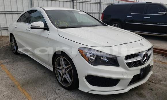 Buy New Mercedes-Benz CLA-klasse White Car in Badagry in Lagos State Buy New Mercedes-Benz CLA-klasse White Car in Badagry in Lagos State