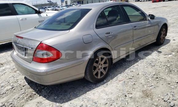 Acheter Neuf Voiture Mercedes-Benz E–Class Gris à Badagry, État de Lagos Acheter Neuf Voiture Mercedes-Benz E–Class Gris à Badagry, État de Lagos