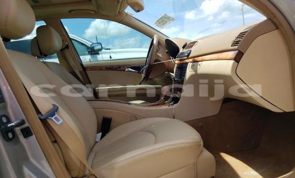 Acheter Neuf Voiture Mercedes-Benz E–Class Gris à Badagry, État de Lagos Acheter Neuf Voiture Mercedes-Benz E–Class Gris à Badagry, État de Lagos