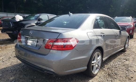 Acheter Neuf Voiture Mercedes-Benz E–Class Gris à Badagry, État de Lagos Acheter Neuf Voiture Mercedes-Benz E–Class Gris à Badagry, État de Lagos