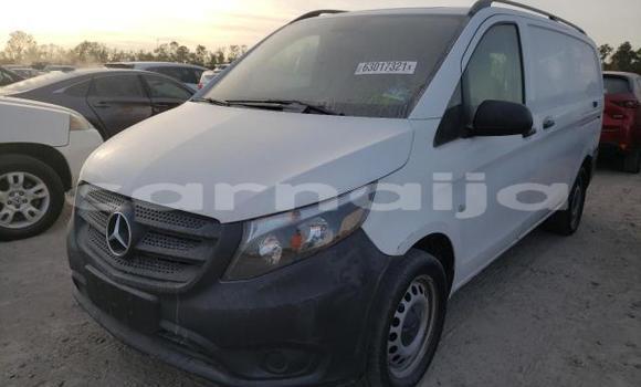 Acheter Neuf Voiture Mercedes-Benz Maybach S-klasse Blanc à Badagry, État de Lagos Acheter Neuf Voiture Mercedes-Benz Maybach S-klasse Blanc à Badagry, État de Lagos