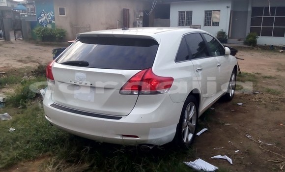 Buy Used Toyota Venza White Car in Lagos in Lagos State Buy Used Toyota Venza White Car in Lagos in Lagos State