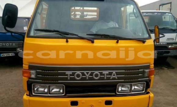 Acheter Occasion Utilitaire Toyota Dyna Bleu à Katsina, Katsina Acheter Occasion Utilitaire Toyota Dyna Bleu à Katsina, Katsina
