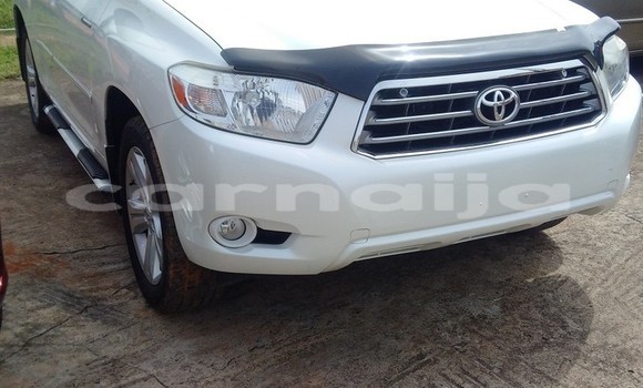 Acheter Occasion Voiture Toyota Highlander Blanc à Lagos, État de Lagos Acheter Occasion Voiture Toyota Highlander Blanc à Lagos, État de Lagos