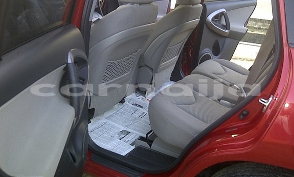 Acheter Occasion Voiture Toyota RAV4 Rouge à Lagos, État de Lagos Acheter Occasion Voiture Toyota RAV4 Rouge à Lagos, État de Lagos