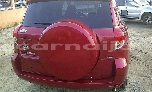Acheter Occasion Voiture Toyota RAV4 Rouge à Lagos, État de Lagos Acheter Occasion Voiture Toyota RAV4 Rouge à Lagos, État de Lagos