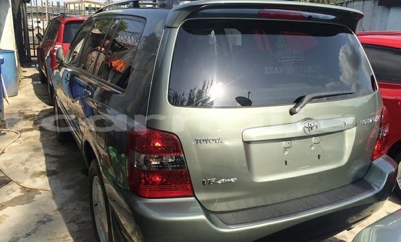 Acheter Occasion Voiture Toyota Highlander Beige à Lagos, État de Lagos Acheter Occasion Voiture Toyota Highlander Beige à Lagos, État de Lagos