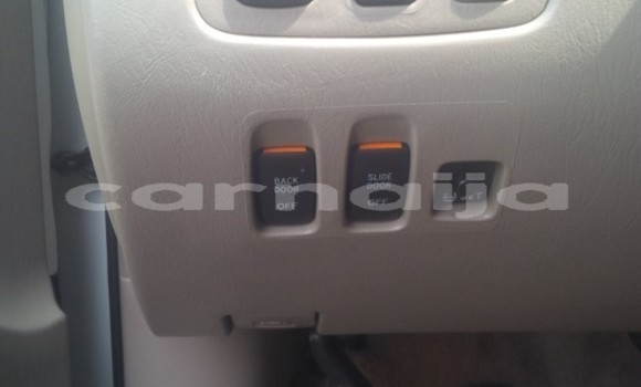 Acheter Occasion Voiture Toyota Sienna Blanc à Lagos, État de Lagos Acheter Occasion Voiture Toyota Sienna Blanc à Lagos, État de Lagos