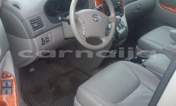 Acheter Occasion Voiture Toyota Sienna Gris à Lagos, État de Lagos Acheter Occasion Voiture Toyota Sienna Gris à Lagos, État de Lagos