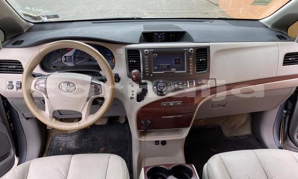 Acheter Occasion Voiture Toyota Sienna Gris à Lagos, État de Lagos Acheter Occasion Voiture Toyota Sienna Gris à Lagos, État de Lagos
