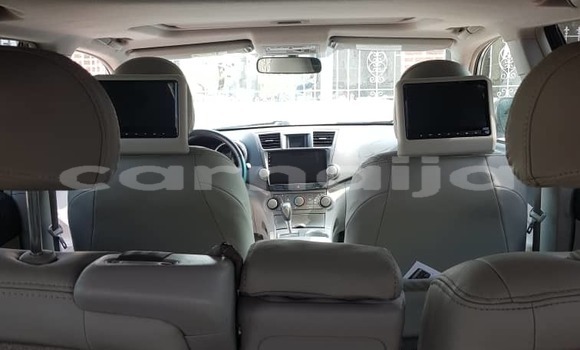 Acheter Occasion Voiture Toyota Highlander Blanc à Lagos, État de Lagos Acheter Occasion Voiture Toyota Highlander Blanc à Lagos, État de Lagos