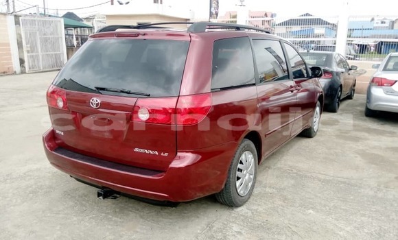 Acheter Occasion Voiture Toyota Sienna Rouge à Lagos, État de Lagos Acheter Occasion Voiture Toyota Sienna Rouge à Lagos, État de Lagos