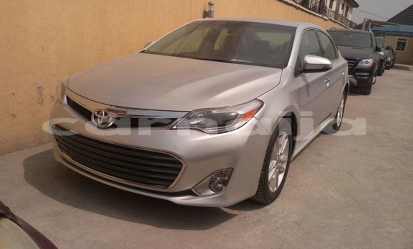 Acheter Occasion Voiture Toyota Avalon Gris à Lagos, État de Lagos