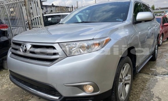 Acheter Occasion Voiture Toyota Highlander Gris à Lagos, État de Lagos