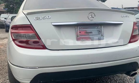 Acheter Occasion Voiture Mercedes-Benz C–Class Blanc à Lagos, État de Lagos Acheter Occasion Voiture Mercedes-Benz C–Class Blanc à Lagos, État de Lagos