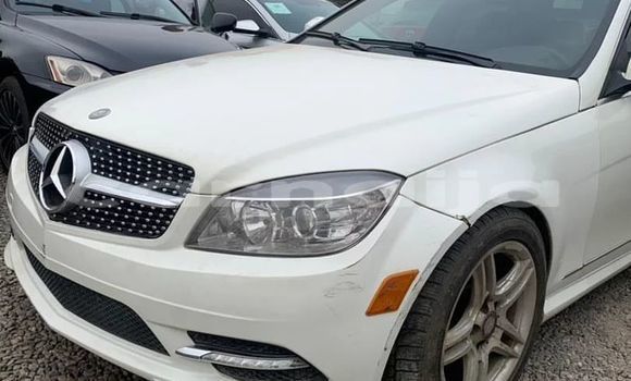 Acheter Occasion Voiture Mercedes-Benz C–Class Blanc à Lagos, État de Lagos Acheter Occasion Voiture Mercedes-Benz C–Class Blanc à Lagos, État de Lagos