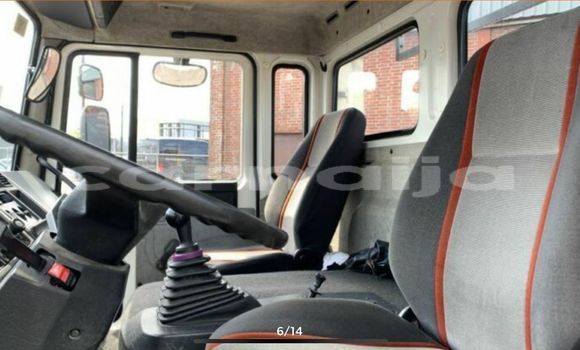 Acheter Import Utilitaire Volvo F4 Blanc à Apapa, État de Lagos Acheter Import Utilitaire Volvo F4 Blanc à Apapa, État de Lagos