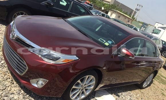 Acheter Occasion Voiture Toyota Avalon Rouge à Lagos, État de Lagos