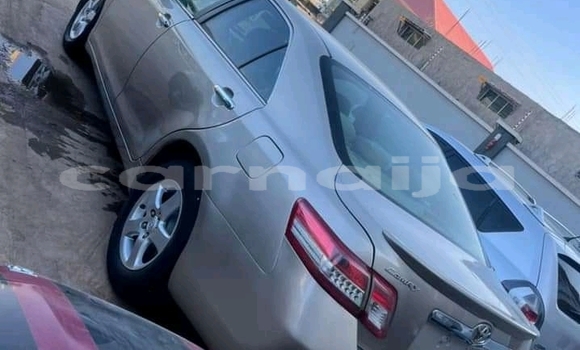 Acheter Occasion Voiture Toyota Camry Gris à Akure, État d'Ondo Acheter Occasion Voiture Toyota Camry Gris à Akure, État d'Ondo