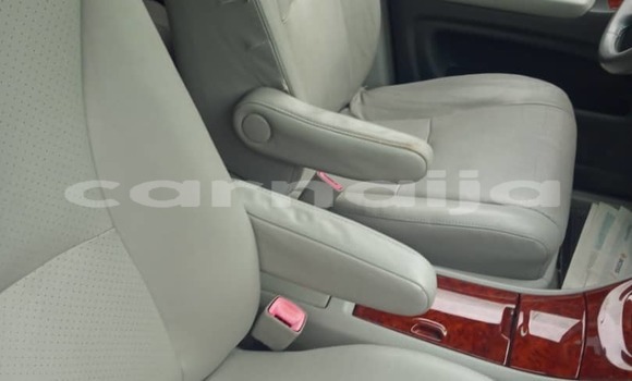 Buy Used Toyota Highlander Silver Car in Lagos in Lagos State Buy Used Toyota Highlander Silver Car in Lagos in Lagos State