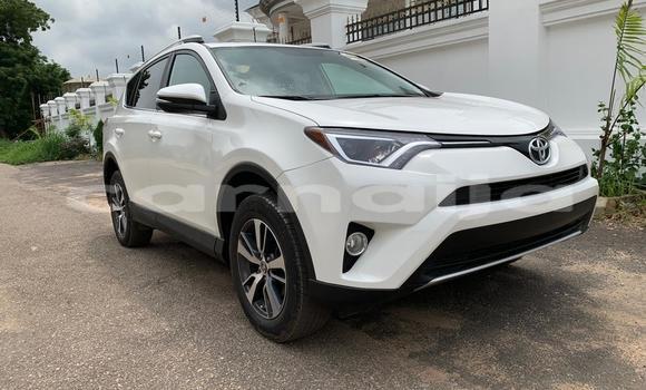 Acheter Occasion Voiture Toyota RAV4 Blanc à Lagos, État de Lagos Acheter Occasion Voiture Toyota RAV4 Blanc à Lagos, État de Lagos