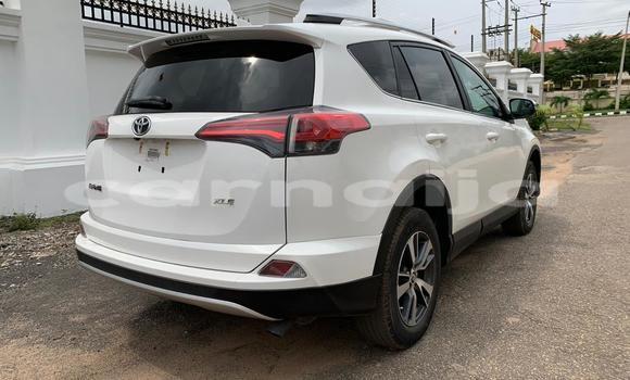 Acheter Occasion Voiture Toyota RAV4 Blanc à Lagos, État de Lagos Acheter Occasion Voiture Toyota RAV4 Blanc à Lagos, État de Lagos