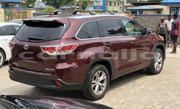 Acheter Occasion Voiture Toyota Highlander Rouge à Lagos, État de Lagos Acheter Occasion Voiture Toyota Highlander Rouge à Lagos, État de Lagos