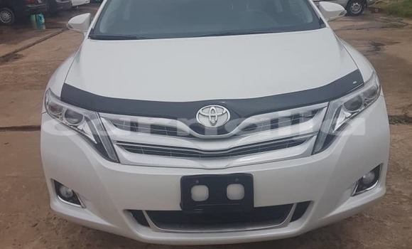 Buy Used Toyota Venza White Car in Lagos in Lagos State