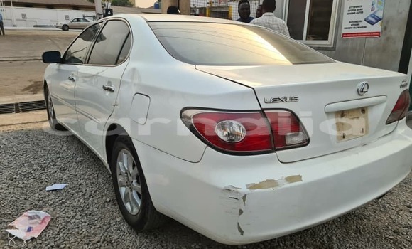 Acheter Occasion Voiture Lexus ES Blanc à Lagos, État de Lagos Acheter Occasion Voiture Lexus ES Blanc à Lagos, État de Lagos