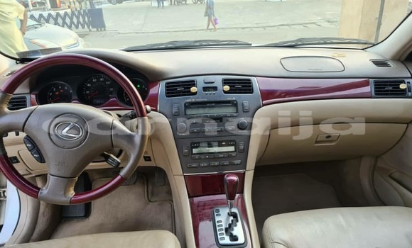 Acheter Occasion Voiture Lexus ES Blanc à Lagos, État de Lagos Acheter Occasion Voiture Lexus ES Blanc à Lagos, État de Lagos