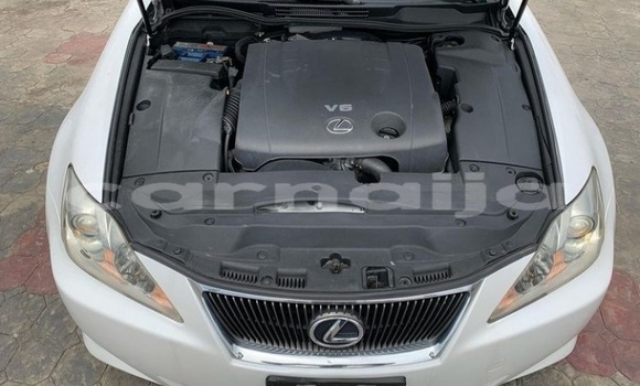 Buy Used Lexus IS White Car in Agbor in Delta State Buy Used Lexus IS White Car in Agbor in Delta State