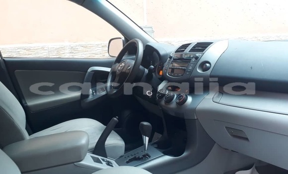 Acheter Occasion Voiture Toyota RAV4 Noir à Lagos, État de Lagos Acheter Occasion Voiture Toyota RAV4 Noir à Lagos, État de Lagos