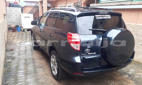 Acheter Occasion Voiture Toyota RAV4 Noir à Lagos, État de Lagos Acheter Occasion Voiture Toyota RAV4 Noir à Lagos, État de Lagos