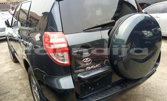 Acheter Occasion Voiture Toyota RAV4 Noir à Lagos, État de Lagos Acheter Occasion Voiture Toyota RAV4 Noir à Lagos, État de Lagos