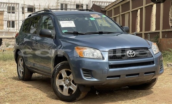 Acheter Occasion Voiture Toyota RAV4 Beige à Lagos, État de Lagos