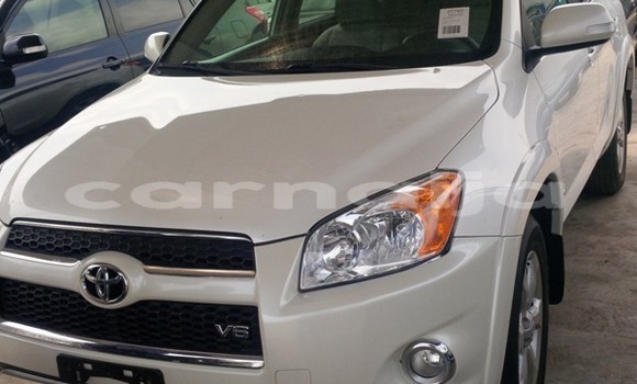 Acheter Occasion Voiture Toyota RAV4 Blanc à Lagos, État de Lagos Acheter Occasion Voiture Toyota RAV4 Blanc à Lagos, État de Lagos