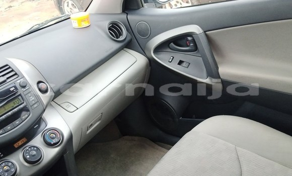 Acheter Occasion Voiture Toyota RAV4 Gris à Lagos, État de Lagos Acheter Occasion Voiture Toyota RAV4 Gris à Lagos, État de Lagos