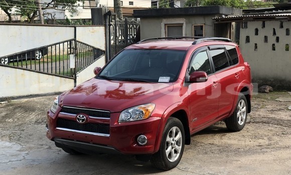 Acheter Occasion Voiture Toyota RAV4 Rouge à Lagos, État de Lagos Acheter Occasion Voiture Toyota RAV4 Rouge à Lagos, État de Lagos