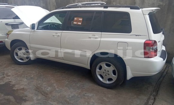 Buy Used Toyota Highlander White Car in Abeokuta in Ogun State Buy Used Toyota Highlander White Car in Abeokuta in Ogun State