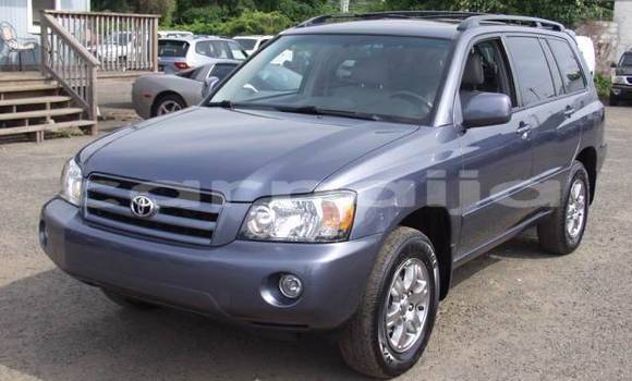 Buy Used Toyota Highlander White Car in Abeokuta in Ogun State Buy Used Toyota Highlander White Car in Abeokuta in Ogun State