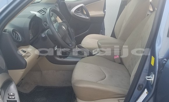Acheter Occasion Voiture Toyota RAV4 Beige à Lagos, État de Lagos Acheter Occasion Voiture Toyota RAV4 Beige à Lagos, État de Lagos
