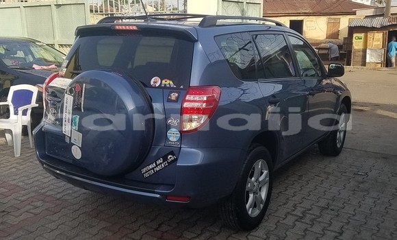 Acheter Occasion Voiture Toyota RAV4 Beige à Lagos, État de Lagos Acheter Occasion Voiture Toyota RAV4 Beige à Lagos, État de Lagos