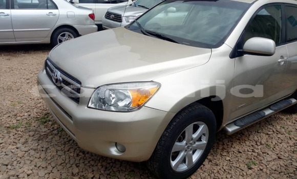 Acheter Occasion Voiture Toyota RAV4 Gris à Awka, État d'Anambra Acheter Occasion Voiture Toyota RAV4 Gris à Awka, État d'Anambra